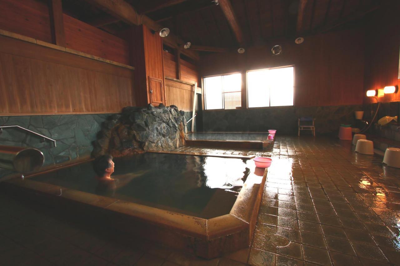 Minsyuku Ibusuki Hotel Bagian luar foto